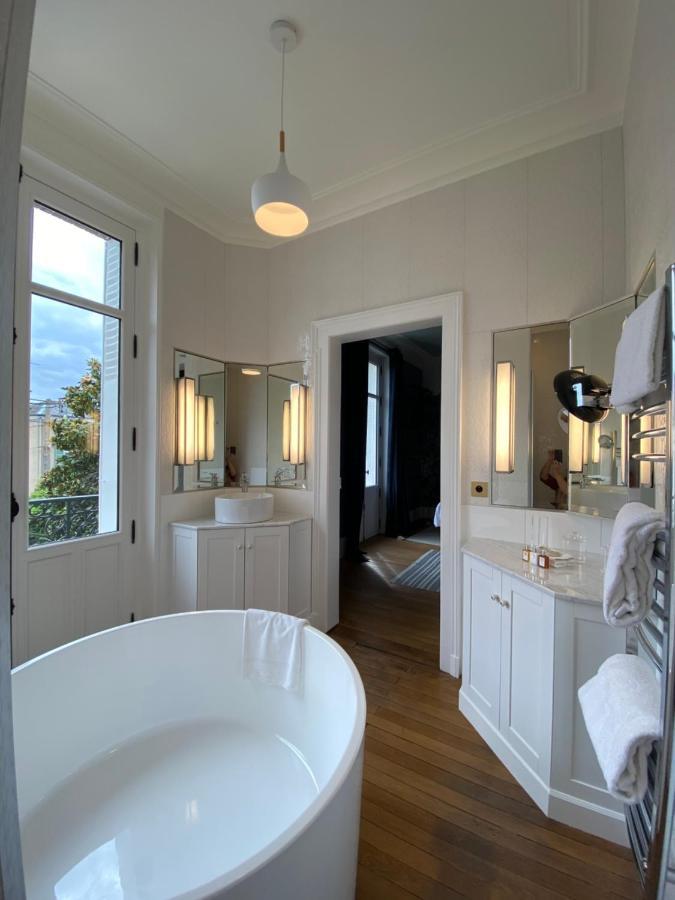 Maison Blanche Chartres - Maison D'Hotes 5 Etoiles ภายนอก รูปภาพ