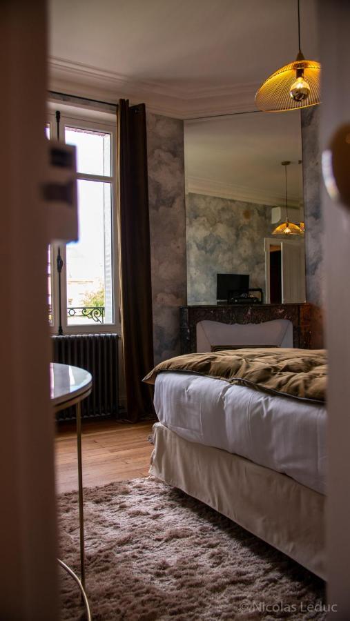 Maison Blanche Chartres - Maison D'Hotes 5 Etoiles ภายนอก รูปภาพ